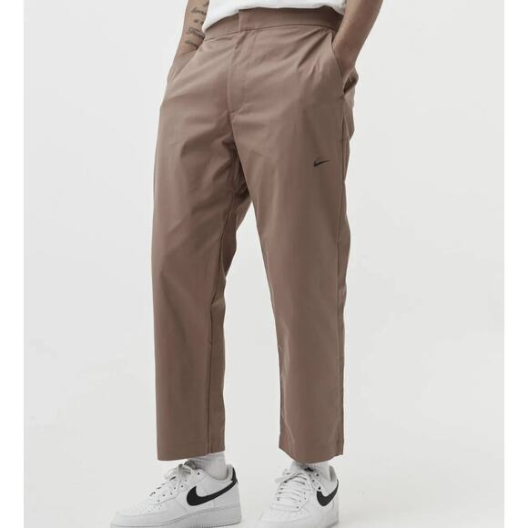 Nike NEW woven unlined utility sneaker pants size 32 cropped casual beige pant - Picture 1 of 5